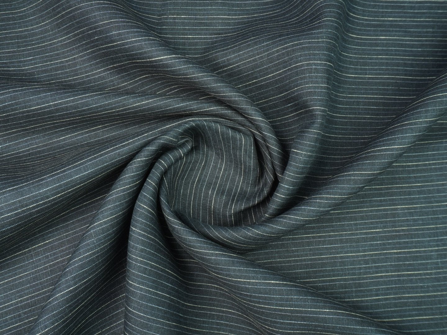DSC08902 💎 The Original Irish Heritage Linen Estd. 1912 – Emerald by Burgoyne | Dark Grey | 60 Lea Pure Linen - Image 1
