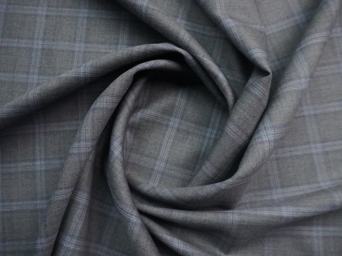Cavalero Suiting Fabric - Grey Windowpane Super 130's
