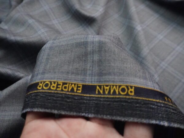 Cavalero Suiting Fabric - Grey Windowpane Super 130's
